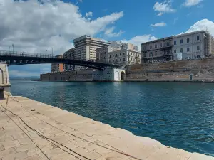 Ponte Girevole