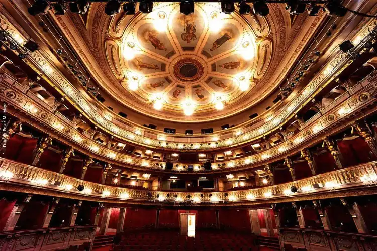 Hotel dekat Theater an der Wien