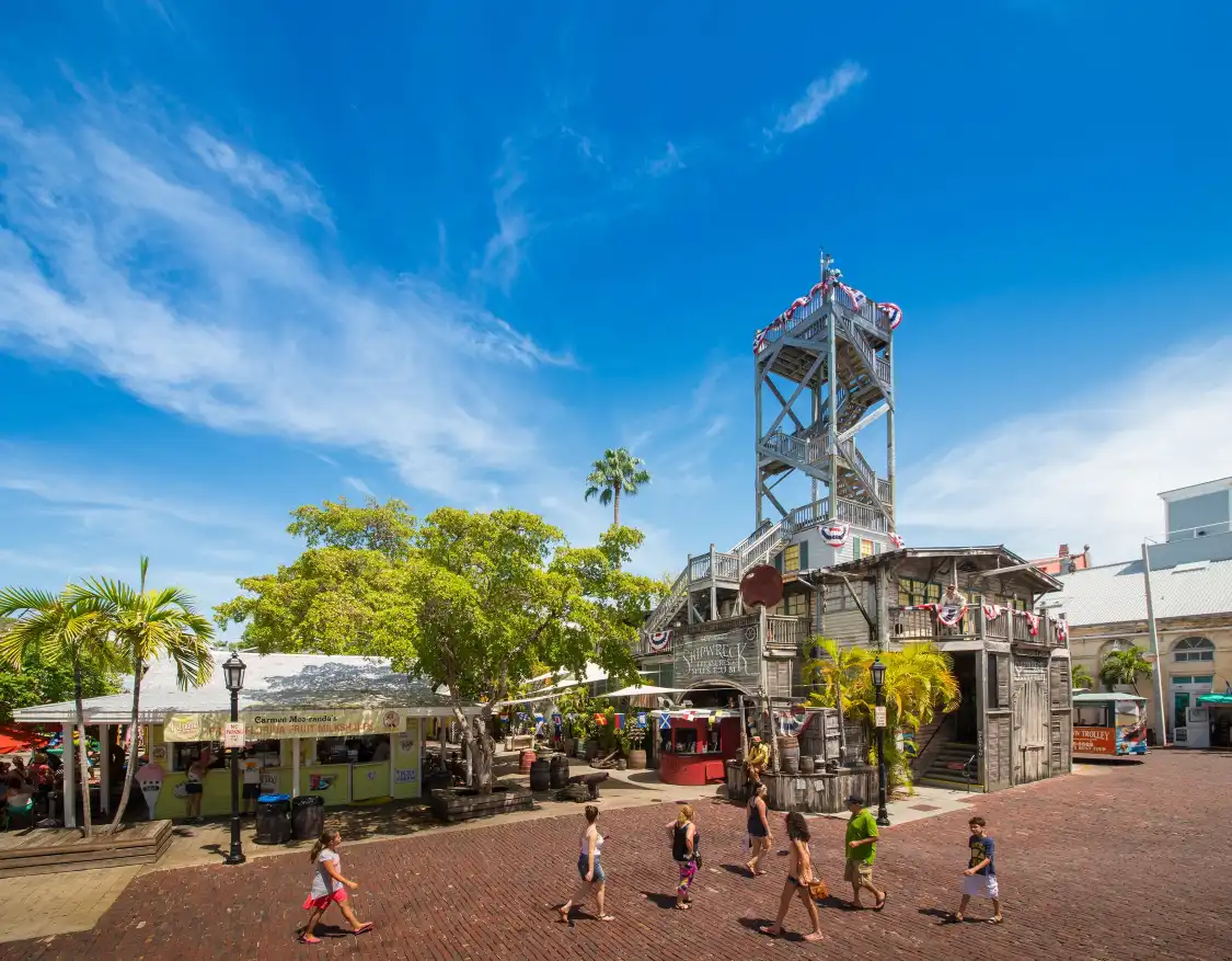 Hotels near Key West Shipwreck Museum