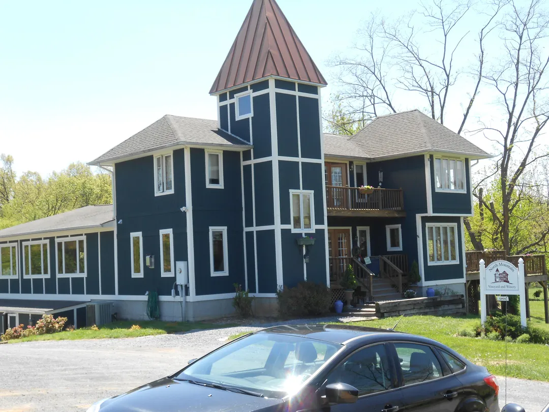 3_North Mountain Vineyard and Winery