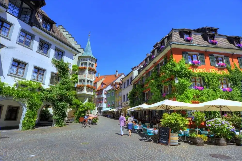 Hotels near Zeppelin Museum Meersburg