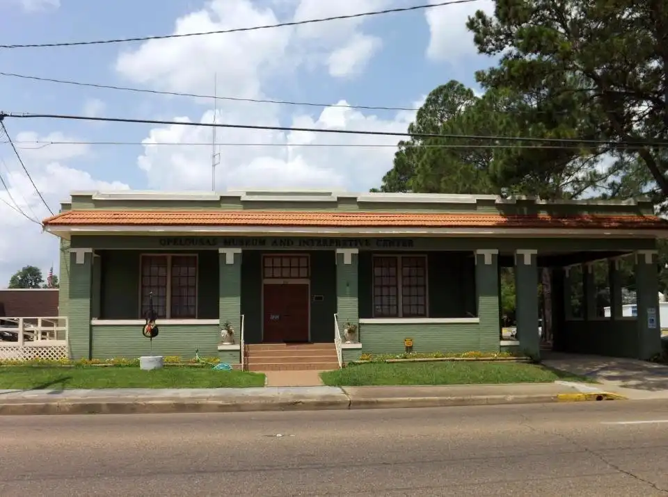 Hotels near Opelousas Museum And Interpretive center