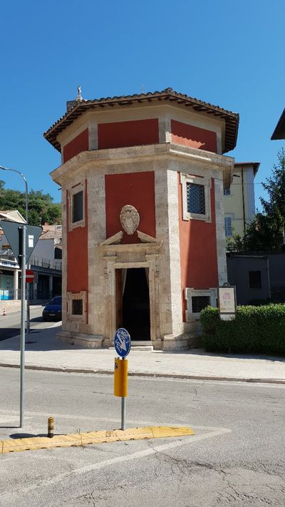 Tempietto di Sant'Emidio alle Grotte