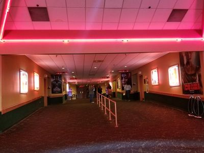 CMX Grand 10 Cinemas