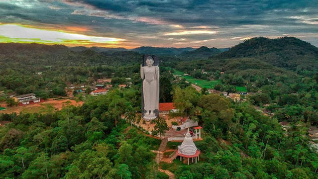 Batamullakanda Buddha Statue, Matugama