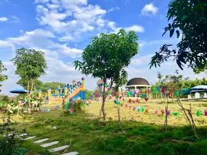 Kim Dinh Lake Ecotourism Resort