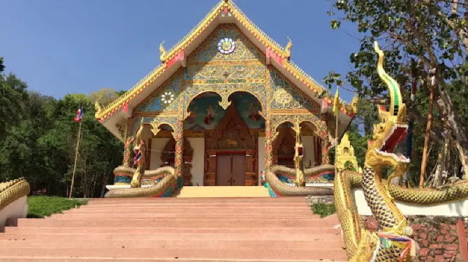 วัดพระธาตุกองลอย