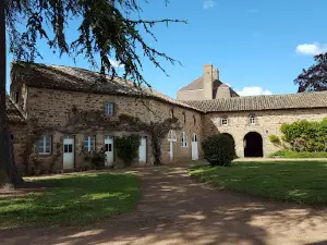 Montaiguet En Forez