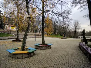 Памятник деруну