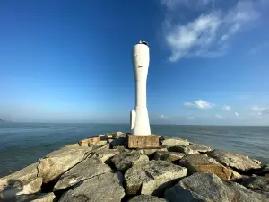 Senok Beach