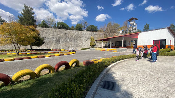 World Farmer and Zoo