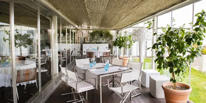 Vistamare Restaurant