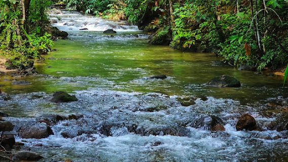 Ton Phrai Waterfall