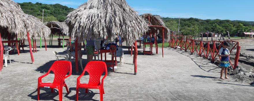 Playa Caño Dulce