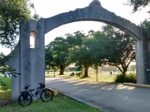 Walter Hall Park