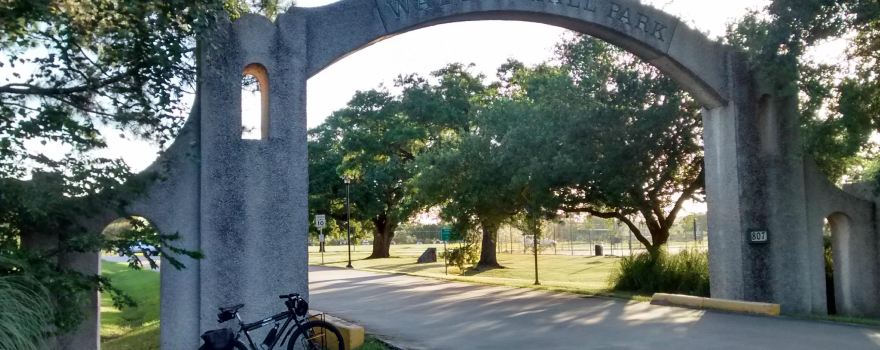 Walter Hall Park