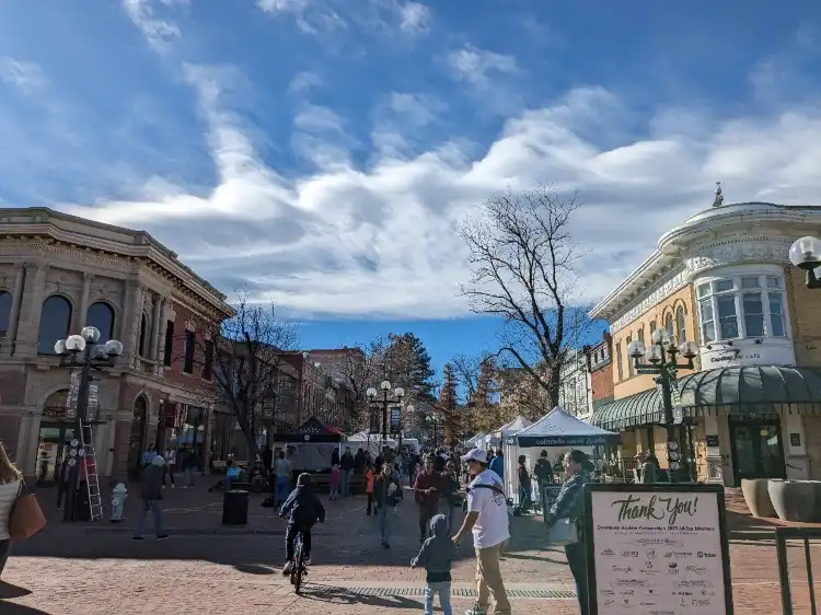 Hotels near Pearl Street Mall