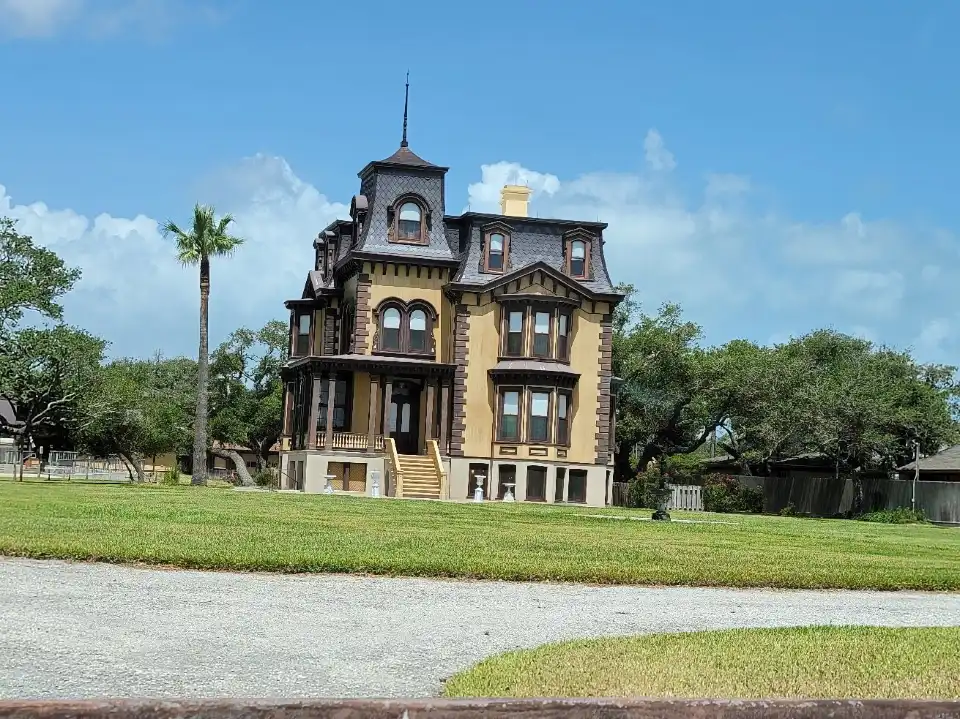 5_Fulton Mansion