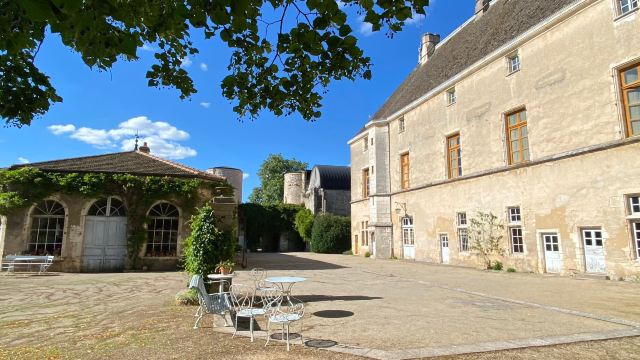Chateau De Germolles