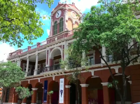 Bicentennial Cultural Center