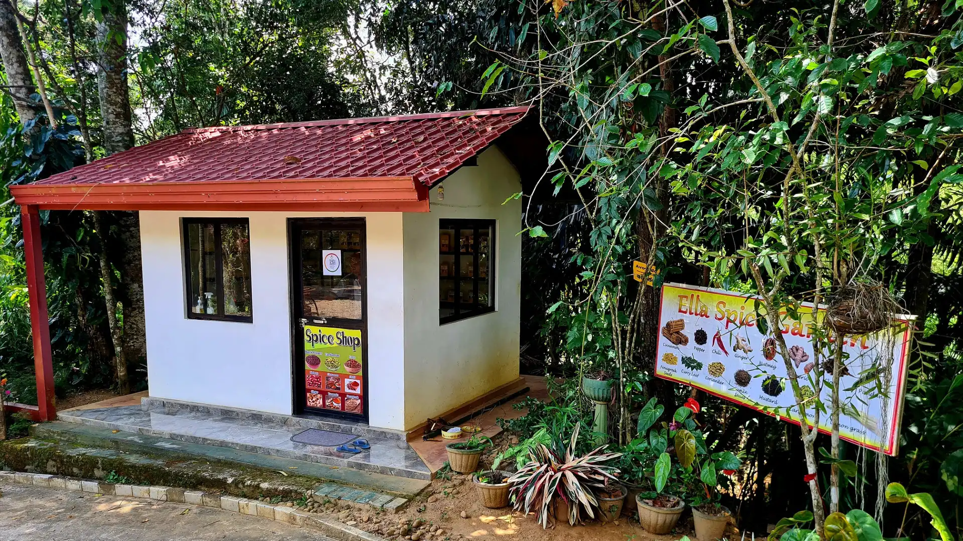 Hotels near Ella Spice Garden Cooking Class