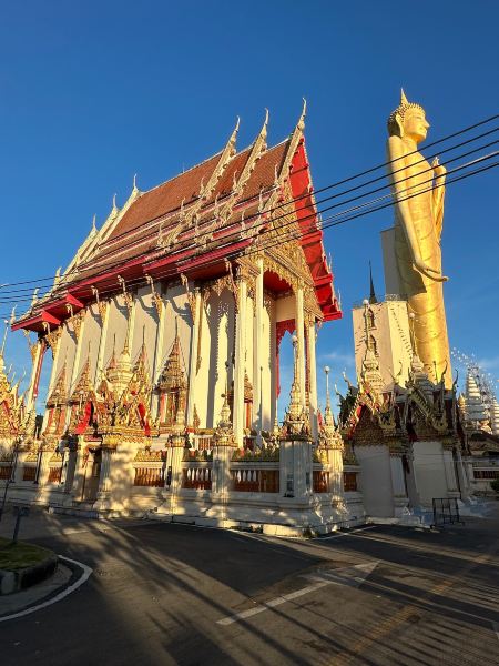 Kuala Lumpur to Roi Et Flights