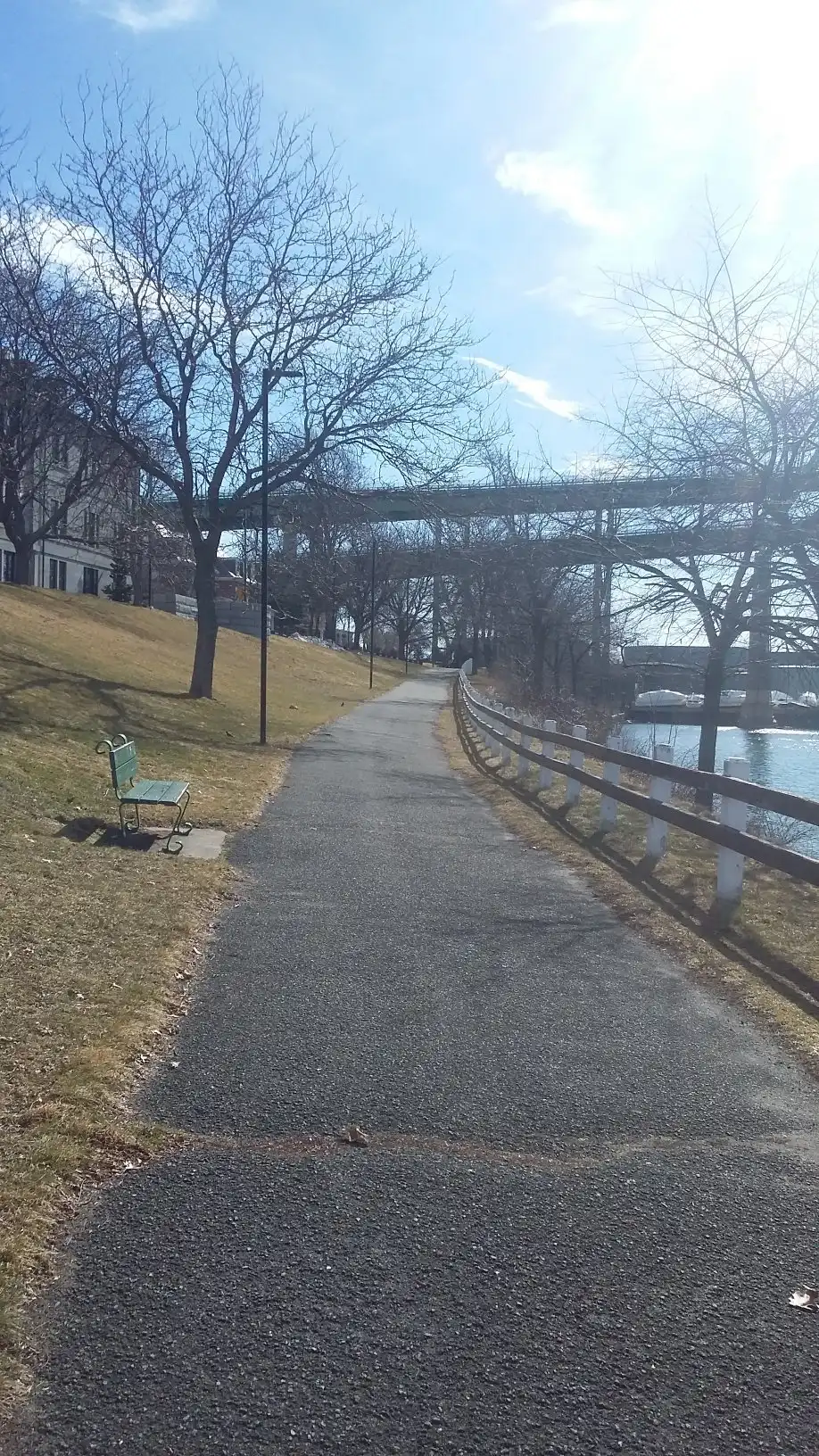 Hotels near Mary O'Malley State Park