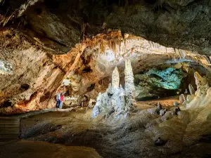 Lipa cave