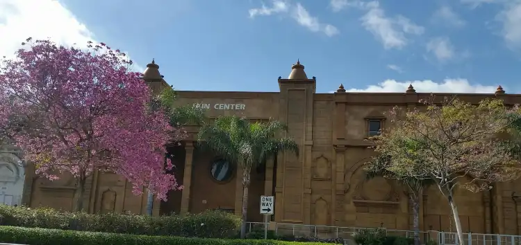 Hotels near Jain Center of Southern California