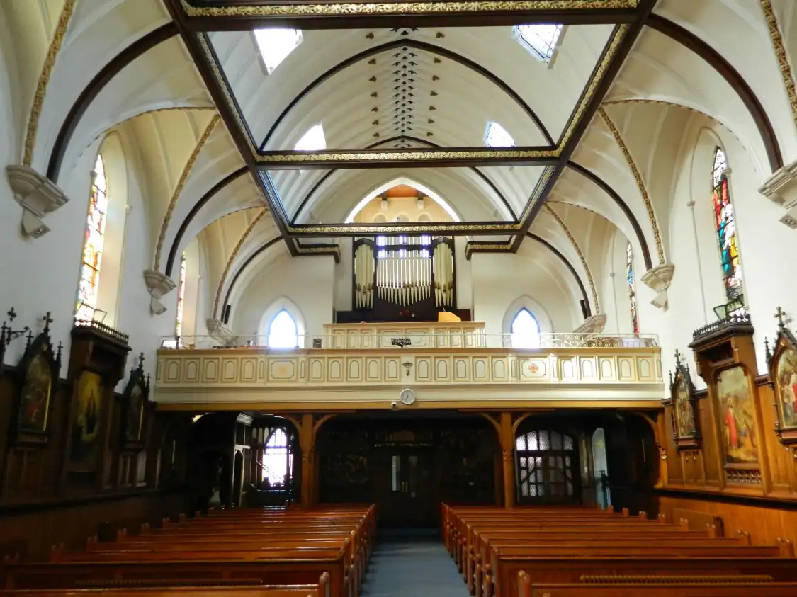 Hotels near St Peter's Catholic Church