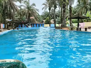 Kolam Renang Pertiwi Indah