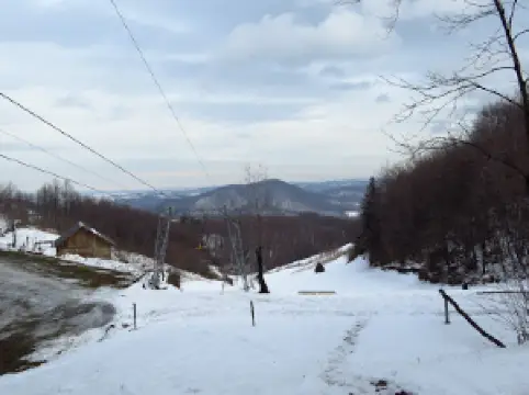 Izletište i skijalište Jarki