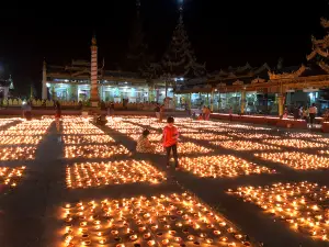 Thakya Mahá Myat Muni Buddha Image