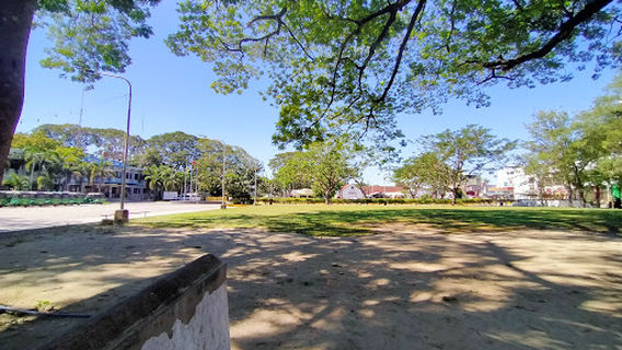 Binalonan Town Plaza