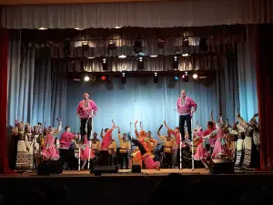 Dom Kul'tury Bumazhnikov - Kotlasskogo Tsbk