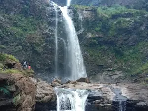 Alaldari waterfall viewpoint and eco point