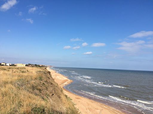 Азовское море пляж в Кучугурах