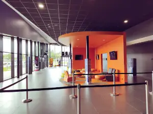 Cinéville Bruz