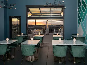 URBAN ROOFTOP