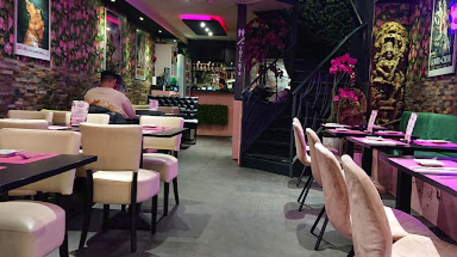 Bollywood Indian Restaurant