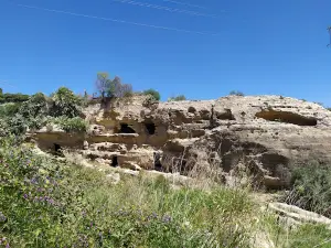 Suburban Park Dragon Cave - Torrente Cava