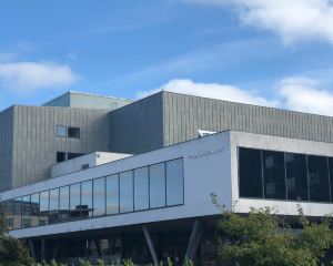 香港-霍爾斯特布羅 機票酒店 自由行