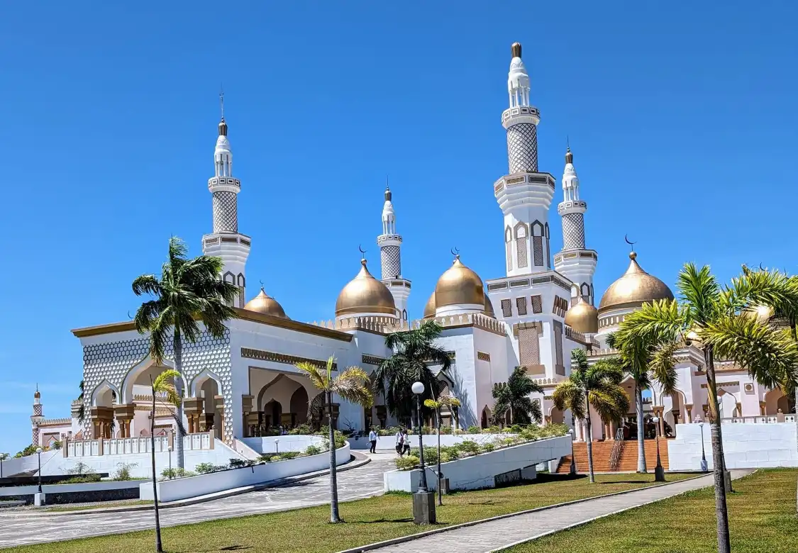 Hotels near Sultan Haji Hassanal Bolkiah Masjid (The Grand Mosque in Cotabato City)