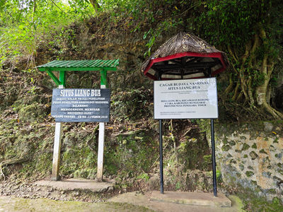 Liang Bua Cave (Hobbit Cave)