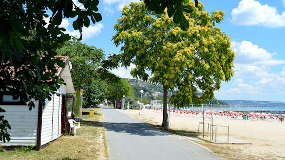 Dambata beach