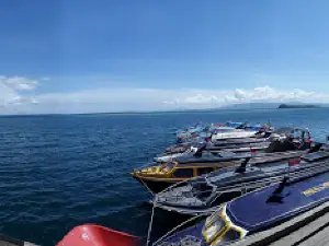 Pantai Wisata Gurapin