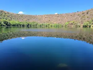 Alberca de los Espinos