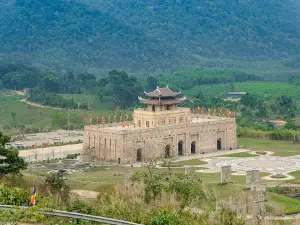 Thị trấn Tây Yên Tử