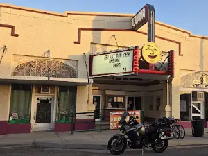 Luna Theater