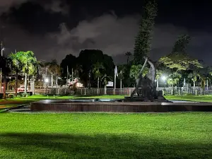 Plaza Garden
